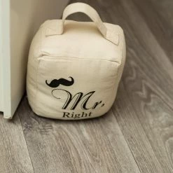 Türstopper MR. RIGHT - beige 8 Türstopper MR. RIGHT - beige -Flur & Diele Verkaufsgeschäft 9004139000 03 1600Wx1600H