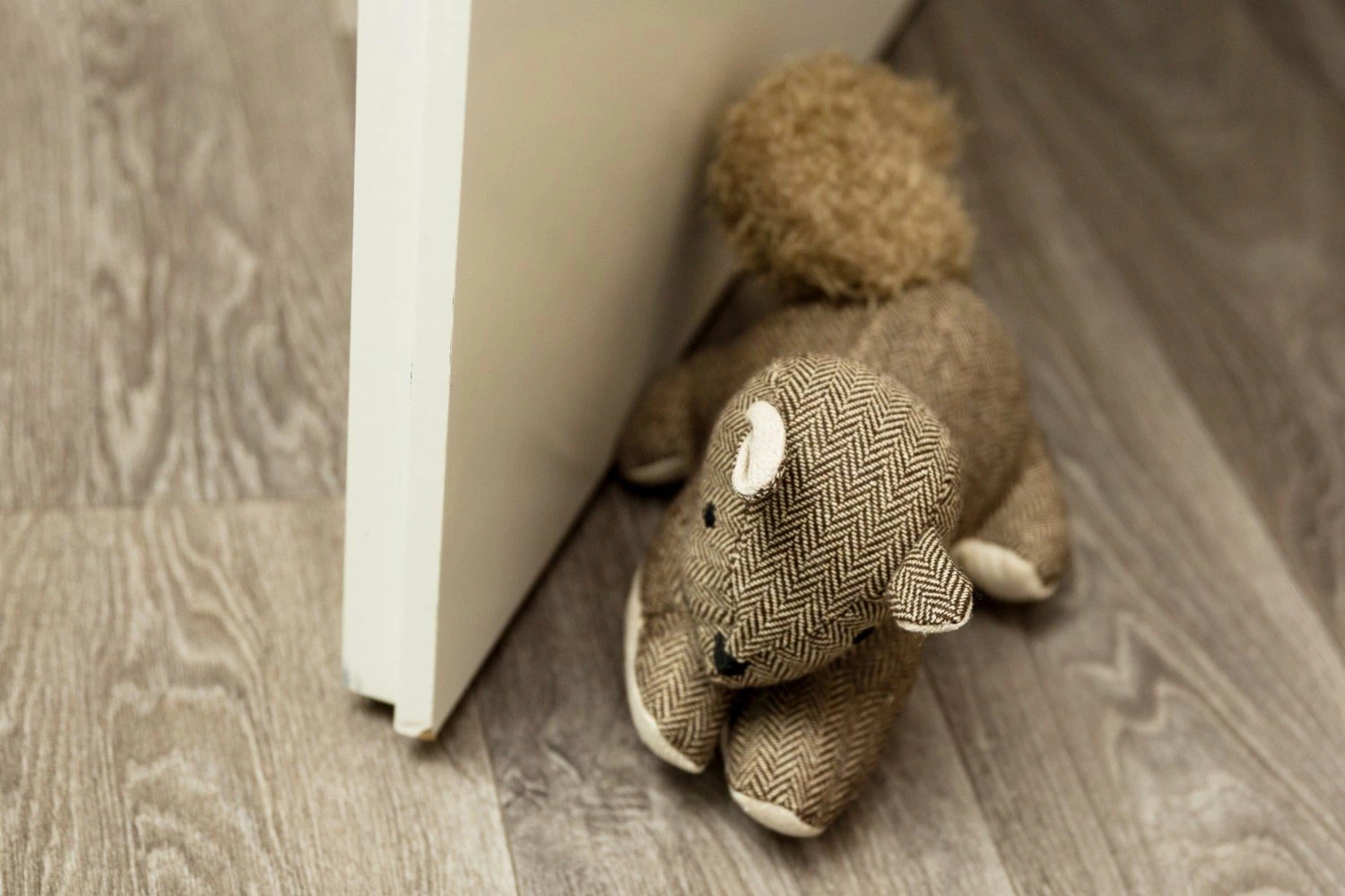 Türstopper EICHHÖRNCHEN PUSCHEL - braun 5 Türstopper EICHHÖRNCHEN PUSCHEL - braun – Bild 3